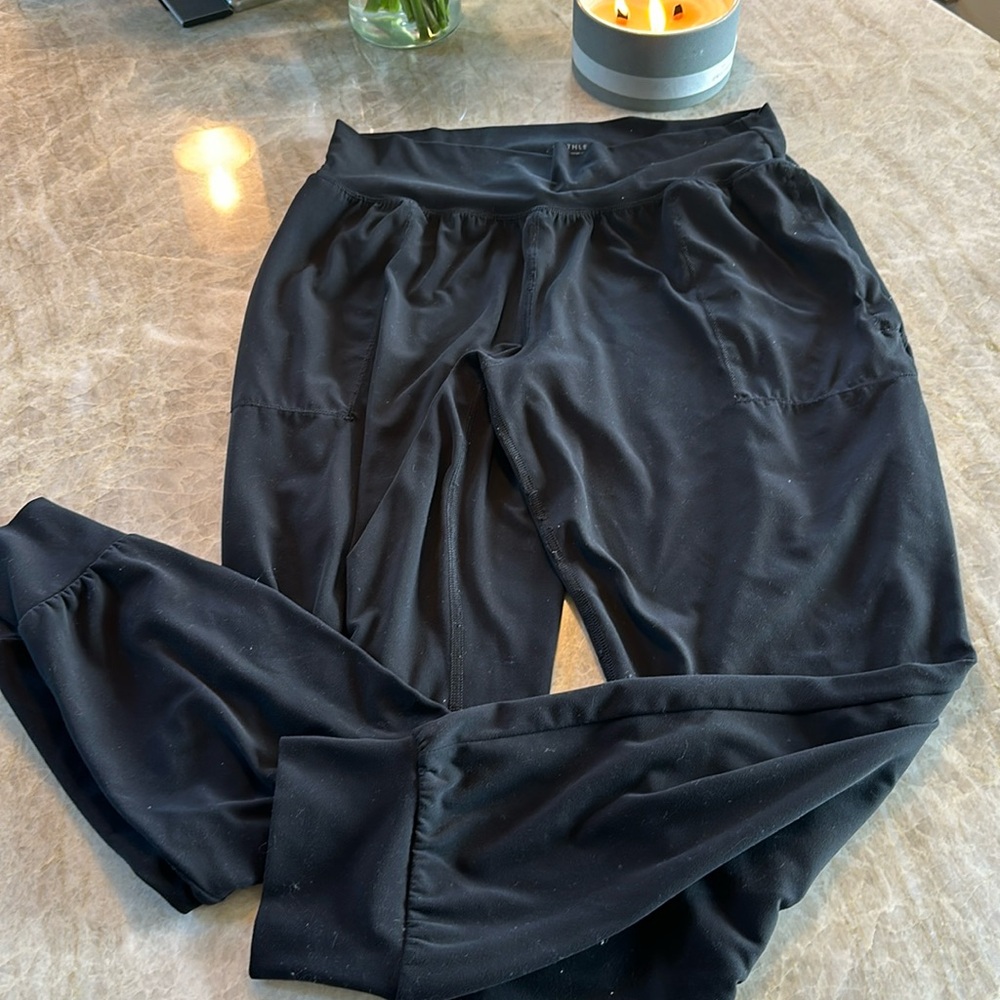 Athleta salutation jogger